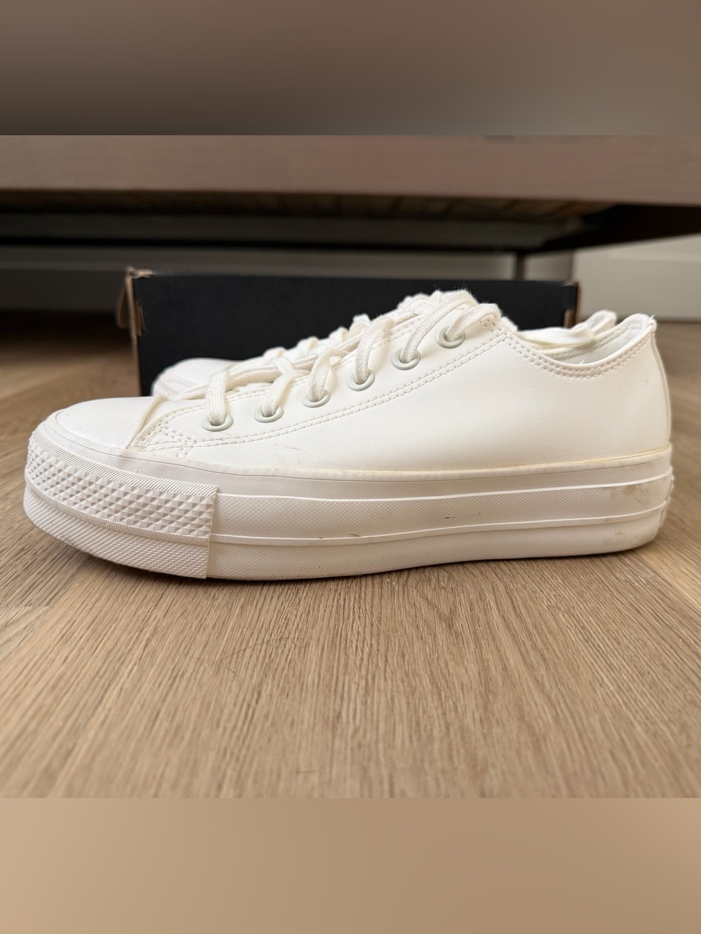 Converse All Star Lift - Women's Platform Low-Top Sneakers, Size 8